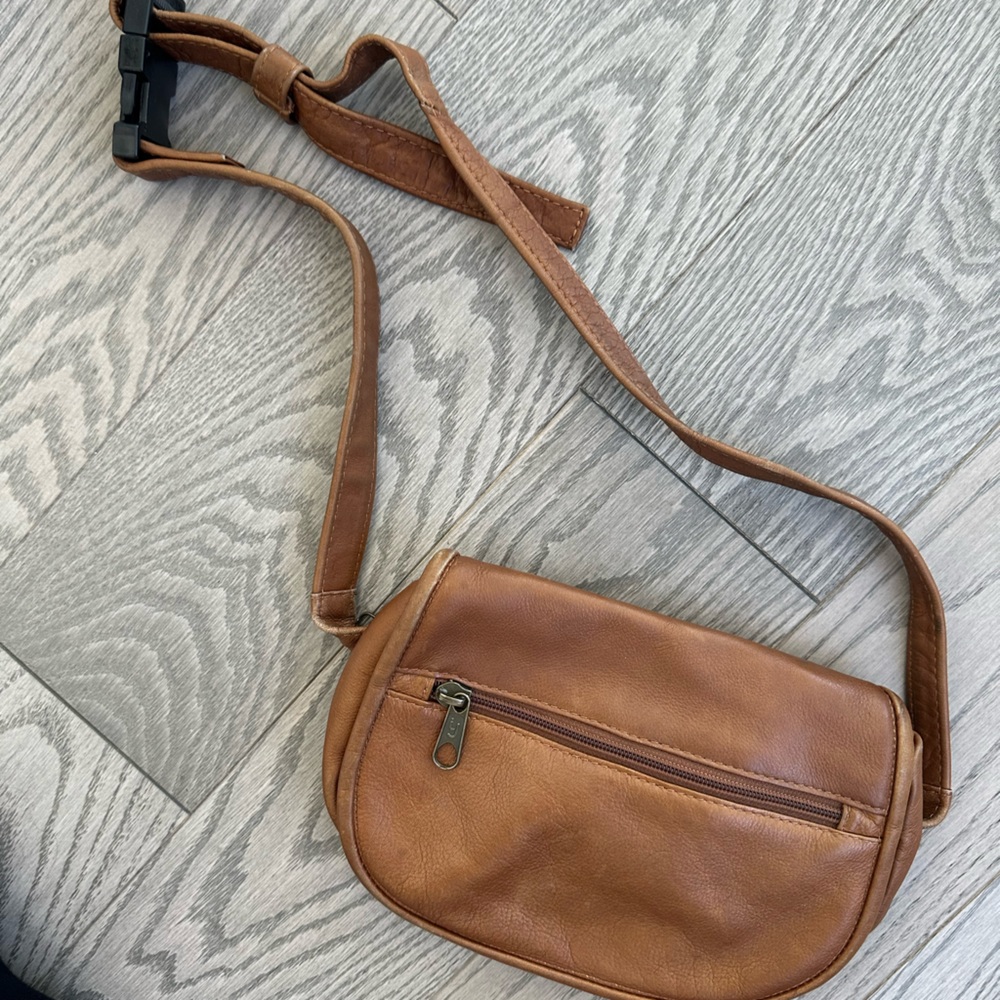 leather fanny pack